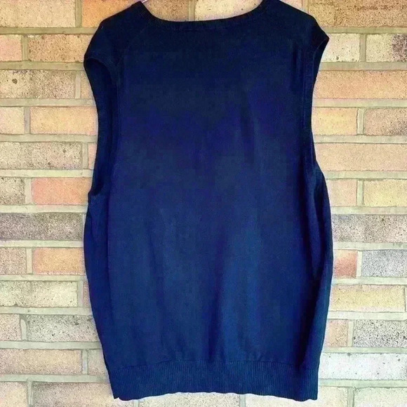 J. Crew Factory Men’s 100% cotton V neck sleeveless vest - Picture 6 of 6